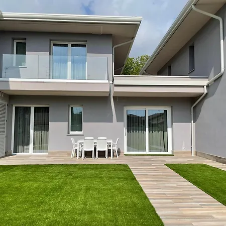 Polinesia 7 Holiday home Lido delle Nazioni